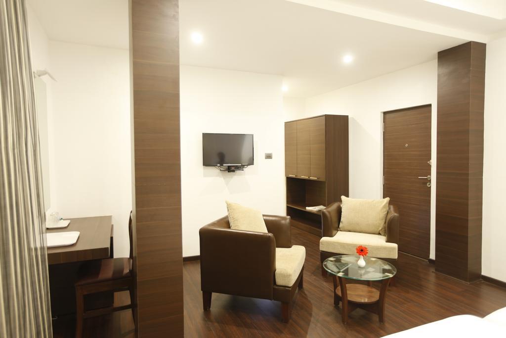 Brownstar Boutique Hotel Chennai Room photo