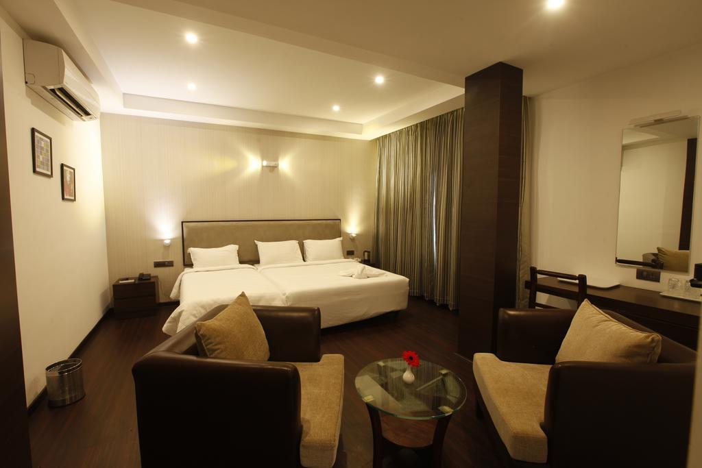 Brownstar Boutique Hotel Chennai Room photo